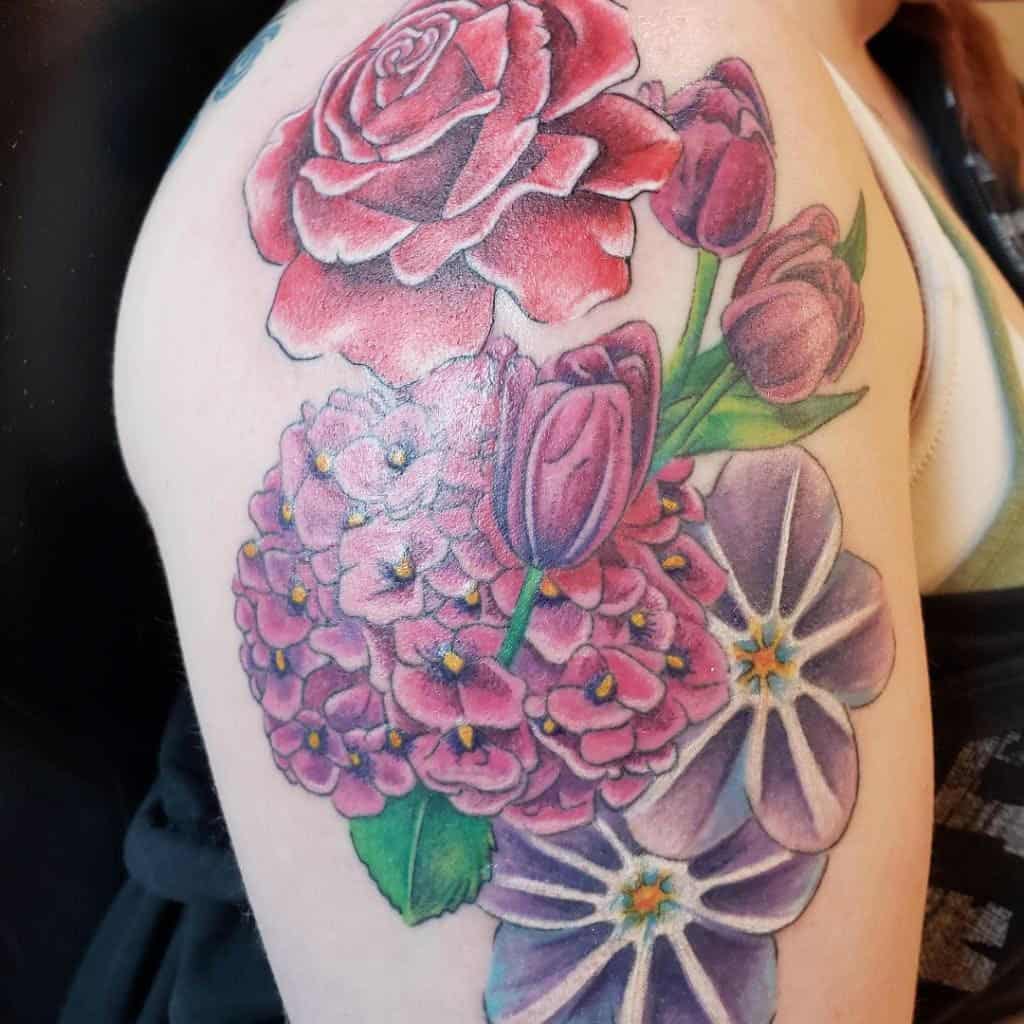 Tattoo of a bouquet of flowers